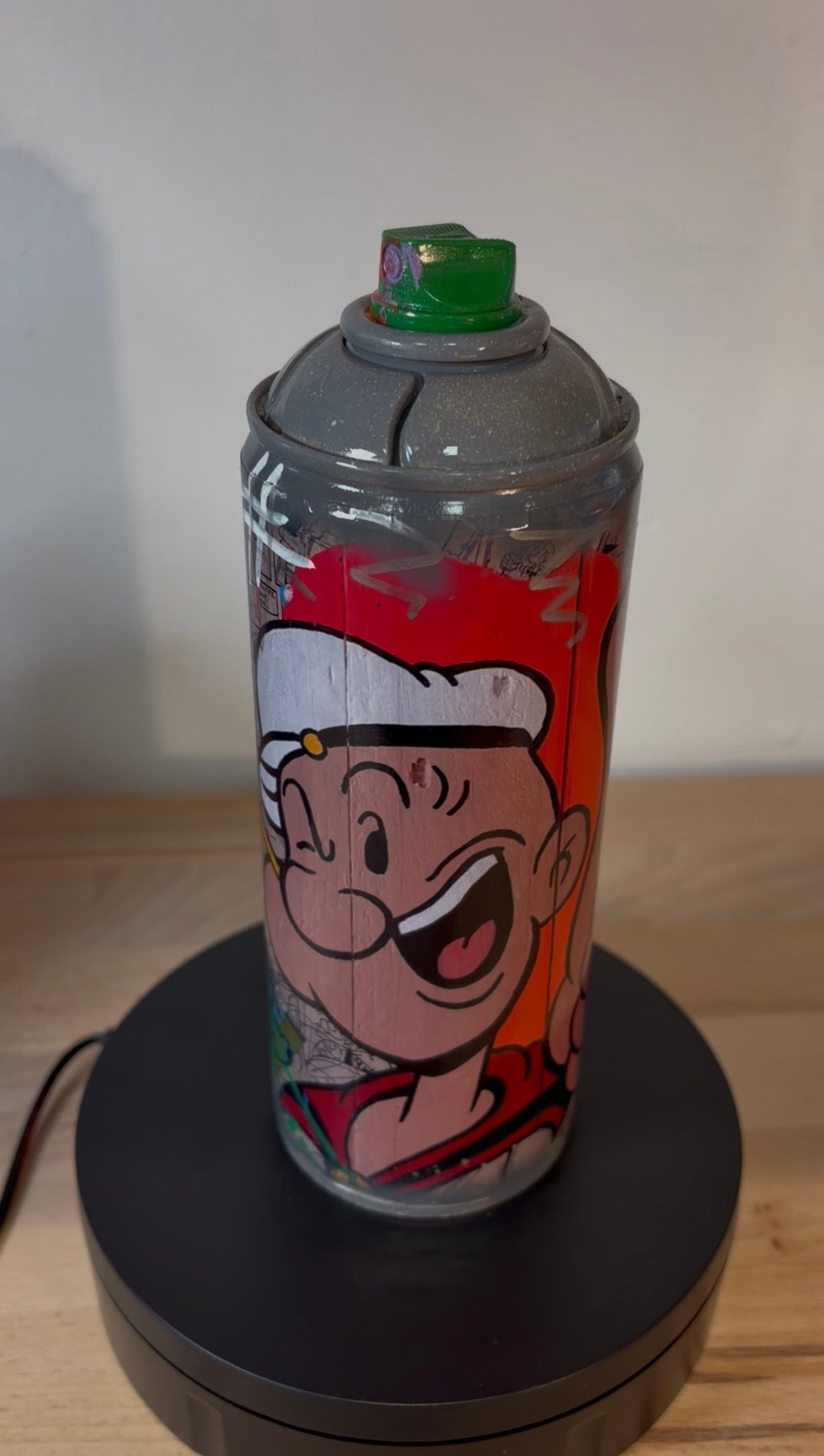 Bombe de Peinture Customisée Pop Art par Vincent Streiff
