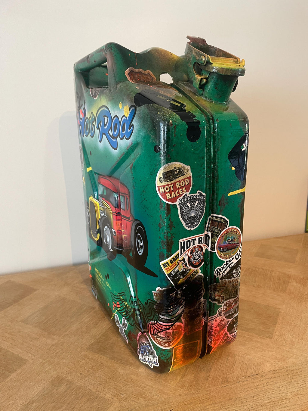 Bidon ancien acier Pop art HOT ROAD et PINUP